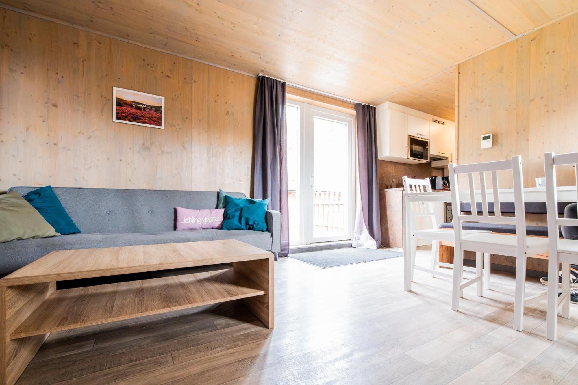Naturcamping Lueneburger Heide - Chalets & Tiny Haeuser 졸타우 외부 사진