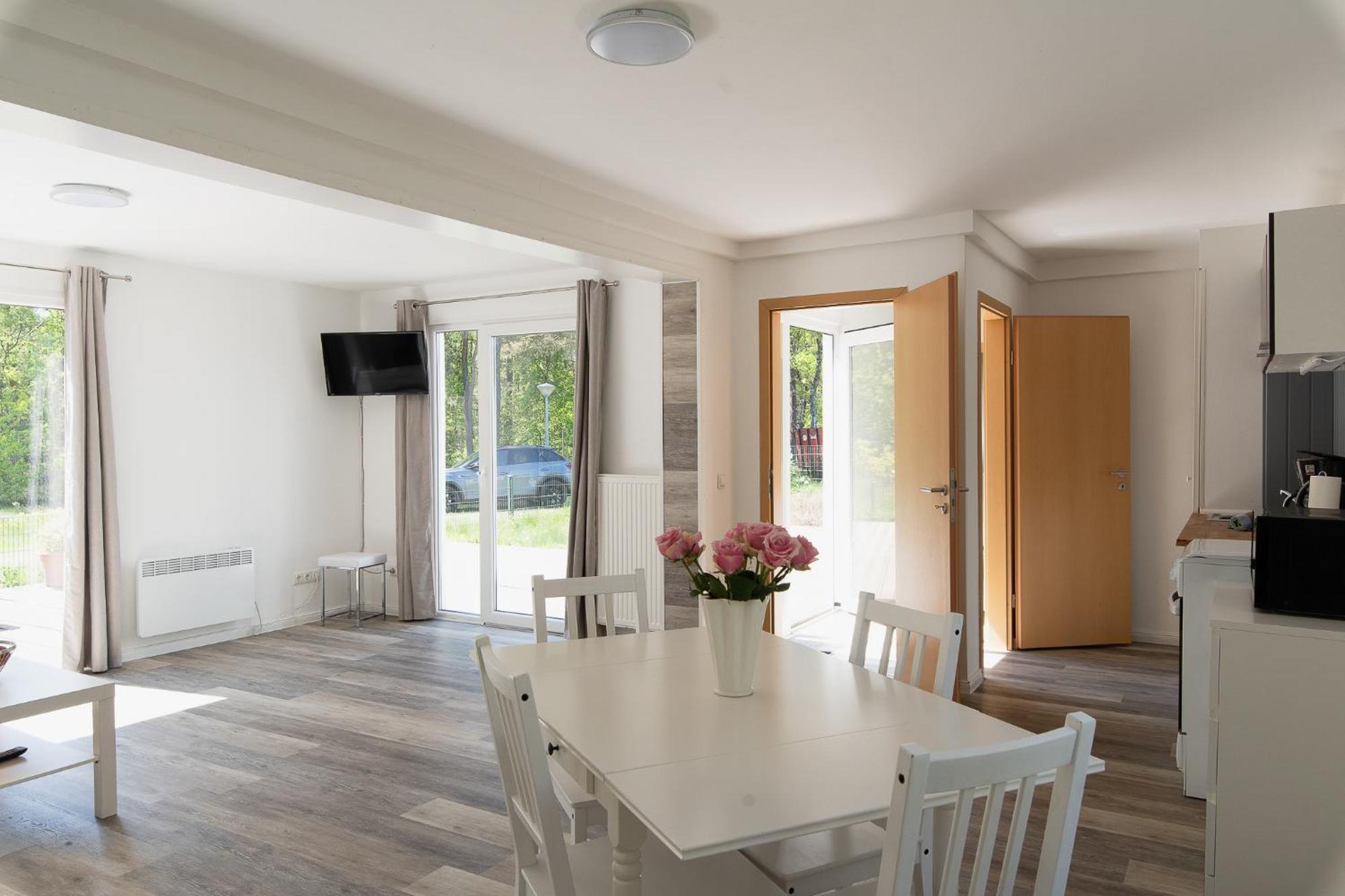 Naturcamping Lueneburger Heide - Chalets & Tiny Haeuser 졸타우 외부 사진